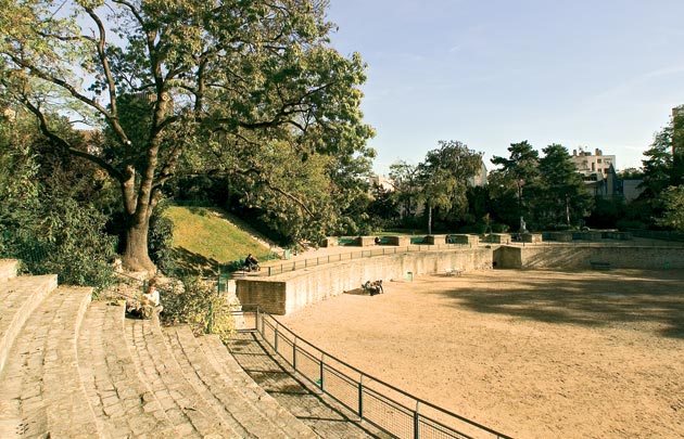 This is a picture of les arênes de luteces, which is a really nice place to visit in Paris.