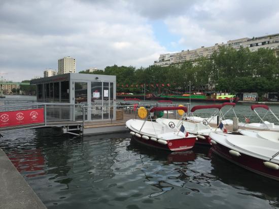 This is a picture of boats you can rent in Paris.