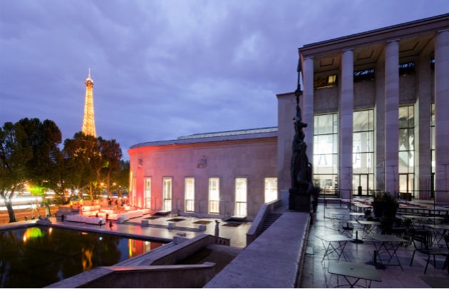 This is a picture of the exterior of the palais de Tokyo, which is a great things to do in Paris.