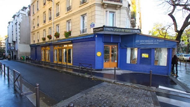 Picture of a great restaurant in paris.