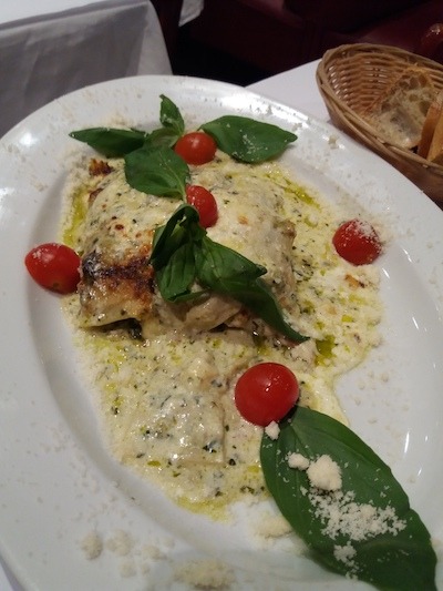 Picture of a plate in a great restaurant in Paris.