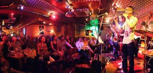 Picture of a nice things to do in Paris : a jazz club rue des Lombards !