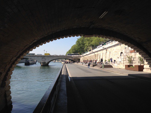 A nice things to do in Paris when it is sunny.